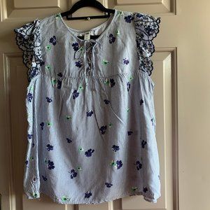 🌸Old Navy Flutter Sleeve Top